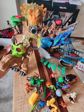 Imaginext Dinosaur Fortress And Pirate Adventure Playset Bundle